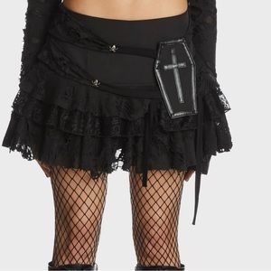 Dark In Love
Gothic Ghost Lace Frilly Skirt M